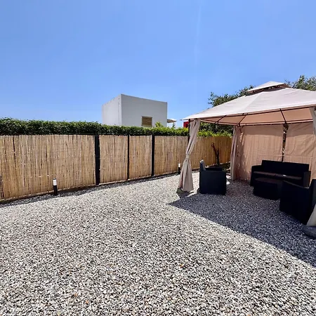 Margherita - A Due Passi Dal Corso Di A 100 Mt Dalla Santa Marina Salina